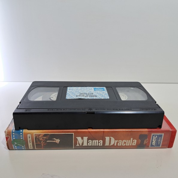 Mama Dracula (1980)