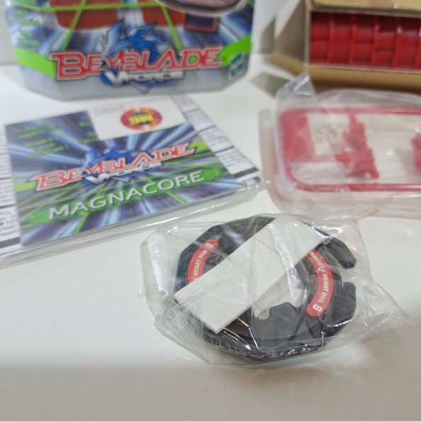 2003 BEYBLADE V FORCE MAGNACORE A-48 MAGNETIC ACCESSORY PACK 