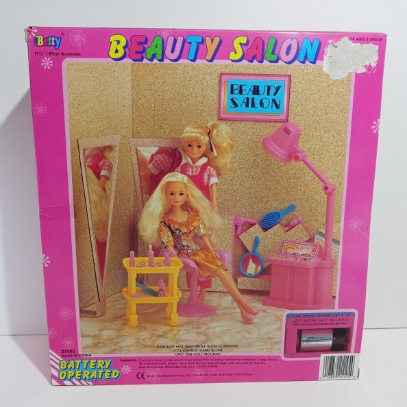 BETTY TEEN DOLL BEAUTY SALON #21145 b