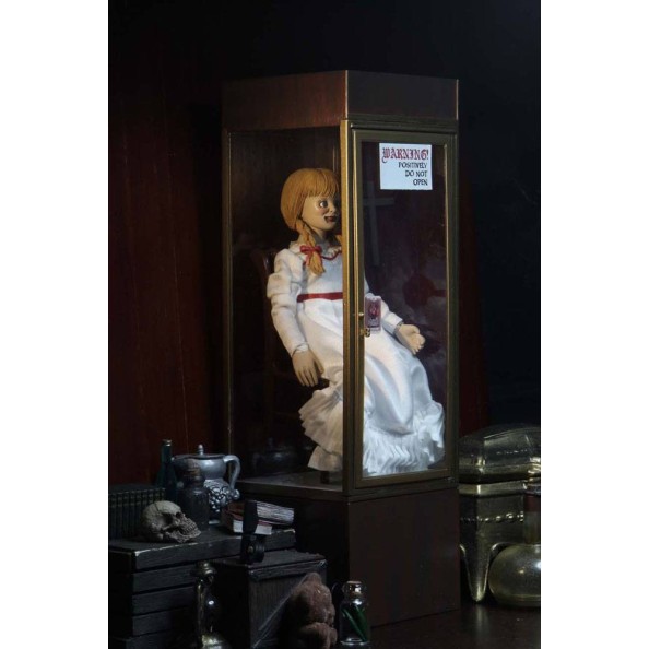 The Conjuring Universe Retro Action Figure Annabelle 20 cm